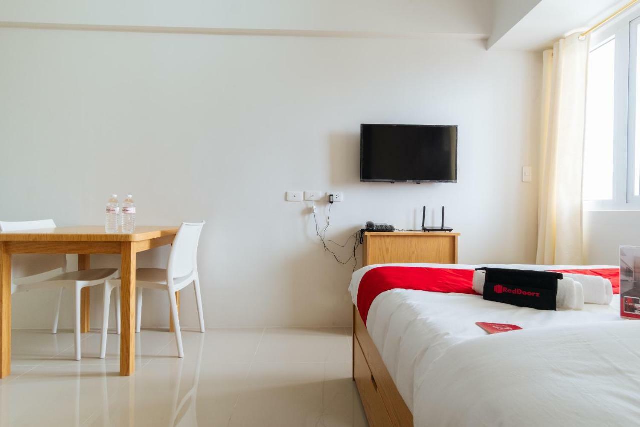 RedDoorz Plus @ Silk Residences Sta. Mesa Monthly Stay Manila Exterior foto