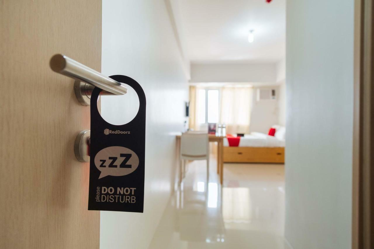 RedDoorz Plus @ Silk Residences Sta. Mesa Monthly Stay Manila Exterior foto