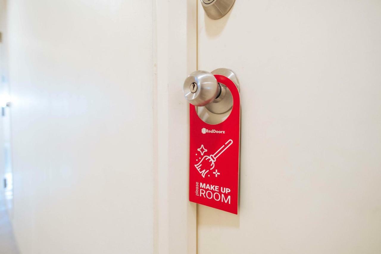 RedDoorz Plus @ Silk Residences Sta. Mesa Monthly Stay Manila Exterior foto