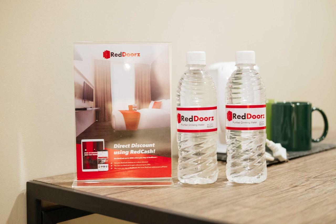 RedDoorz Plus @ Silk Residences Sta. Mesa Monthly Stay Manila Exterior foto